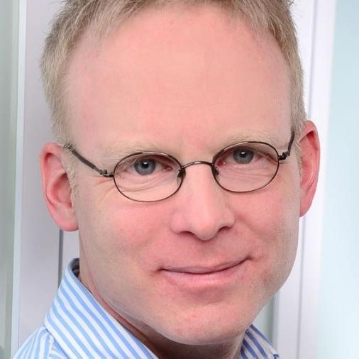 Dr. Christian Ast